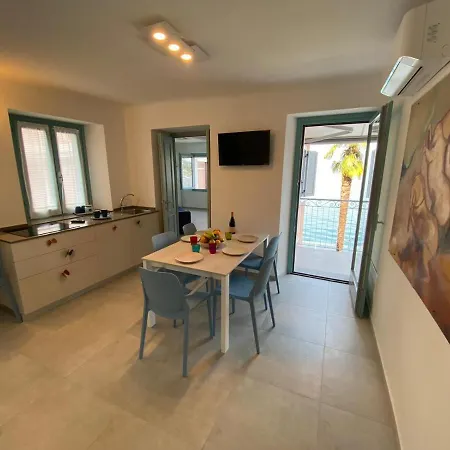 Apartment Butterfly On The Baveno